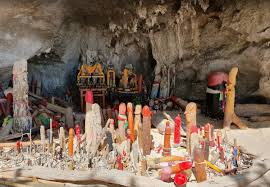 ถ้ำพระนาง