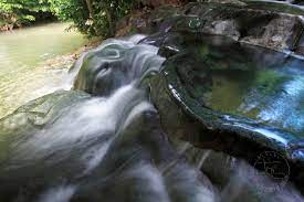 น้ำตกร้อน